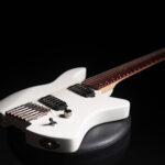 Une guitare headless française par Jiyu