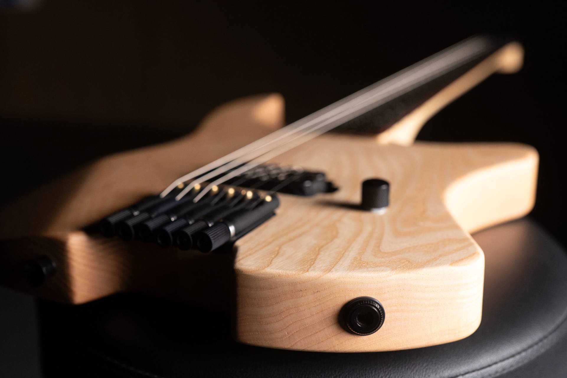 Guitares headless vernis mat